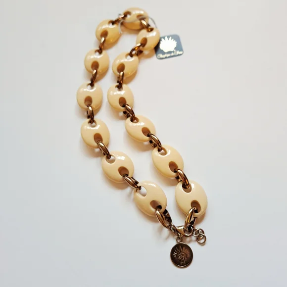 Angelique de Paris Cream Chain Link Necklace - Picture 3 of 4